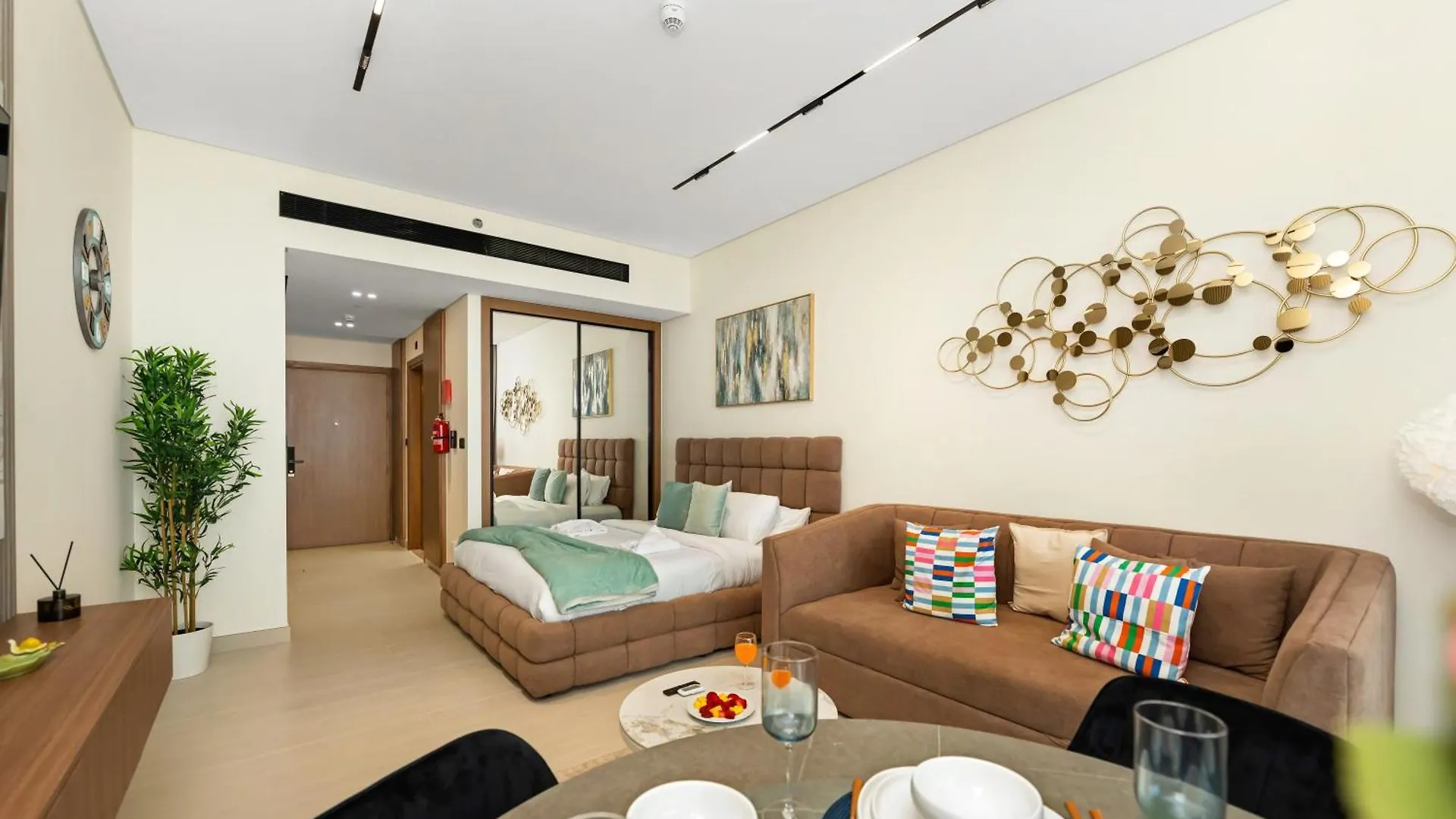 Modern Studio Private Jacuzzi Canal View 두바이 0*,  아랍에미리트