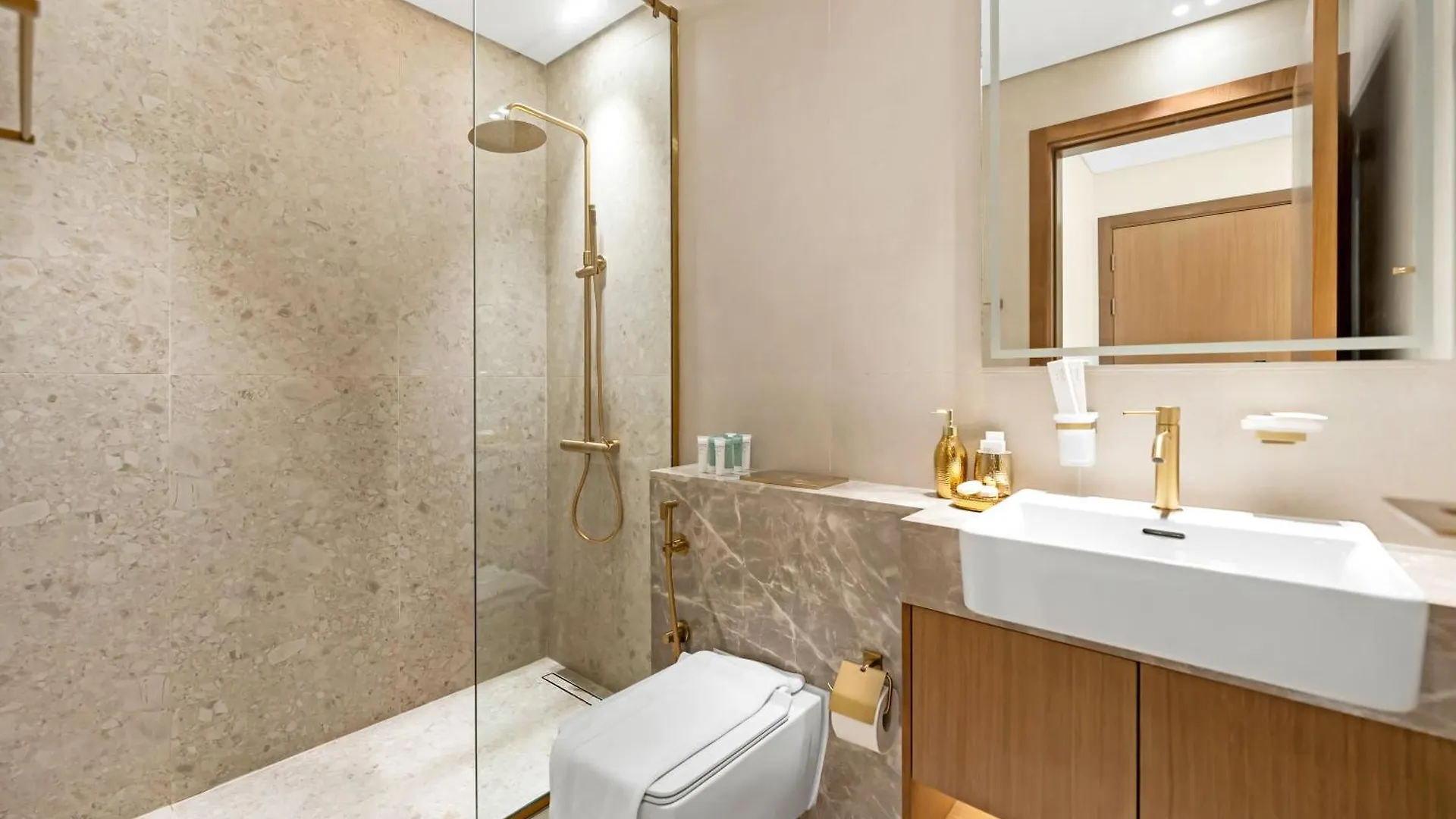 Apartment Modern Studio Private Jacuzzi Canal View Dubai United Arab Emirates
